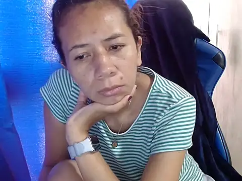 Snapshot of Erotic_latina chatting on March 12, 2025, 12:26 pm Erotic latina online show from March 12, 2025, 12:26 pm