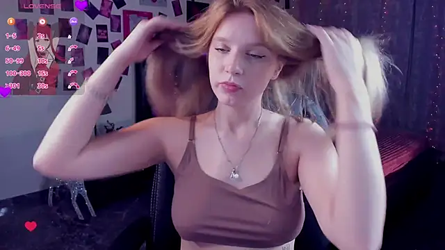 KarambaMoon online show from October 10, 2025, 9:14 pm