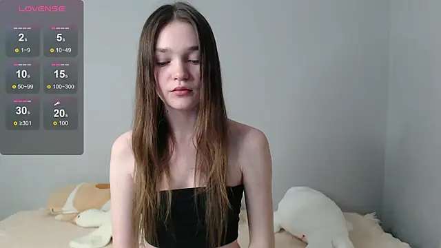 stellapayne1 online show from December 21, 2024, 9:04 pm