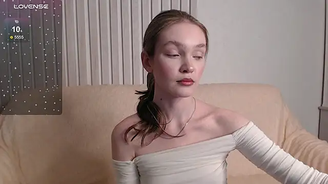 stellapayne1 online show from November 23, 2025, 8:08 pm