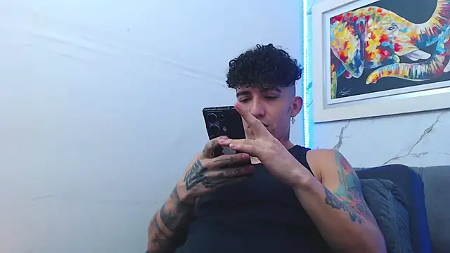 targuerian22 online show from December 18, 2025, 12:38 am