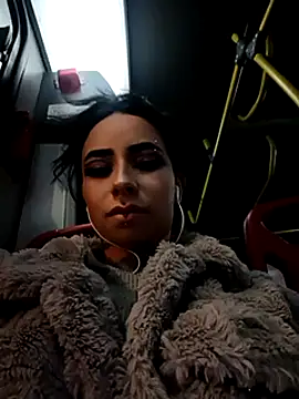 hanna  azumi online show from February 14, 2025, 10:28 am