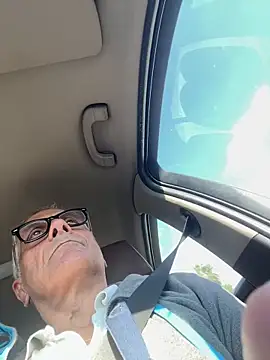 4n4l1zz4m1 online show from October 18, 2025, 11:33 am