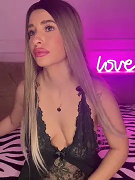 GraceCarther online show from December 8, 2024, 10:36 pm