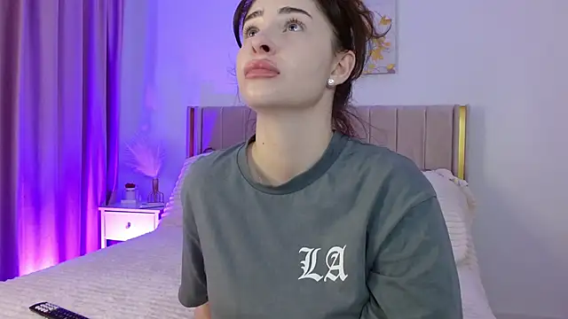 GraceCarther online show from November 26, 2025, 6:31 pm