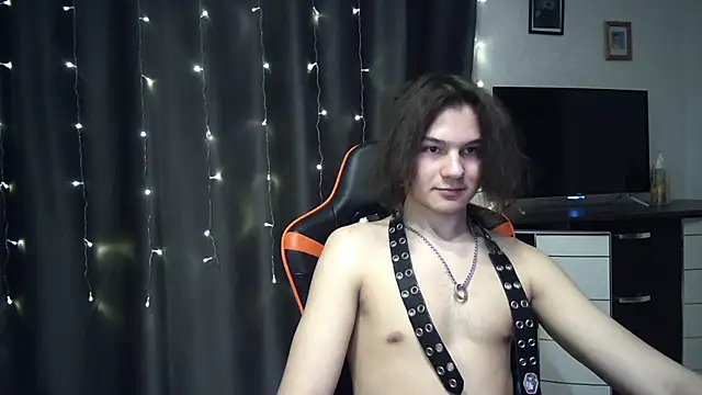 Snapshot of sweet_lucifer666 chatting on March 19, 2025, 4:34 pm sweet lucifer666 online show from March 19, 2025, 4:34 pm