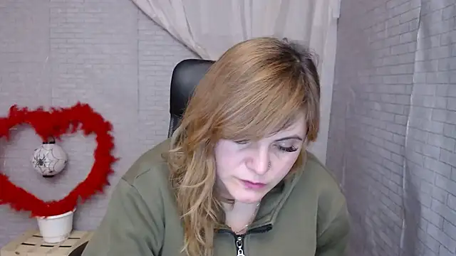 DaniellaKiss online show from February 20, 2025, 11:32 pm