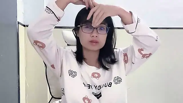 Honey-cici online show from December 6, 2024, 8:15 am