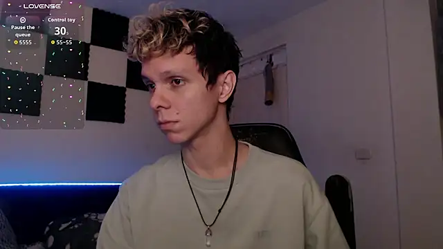 bryamado69 online show from October 10, 2025, 1:04 am