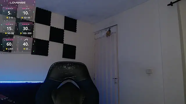 bryamado69 online show from November 6, 2025, 2:01 am