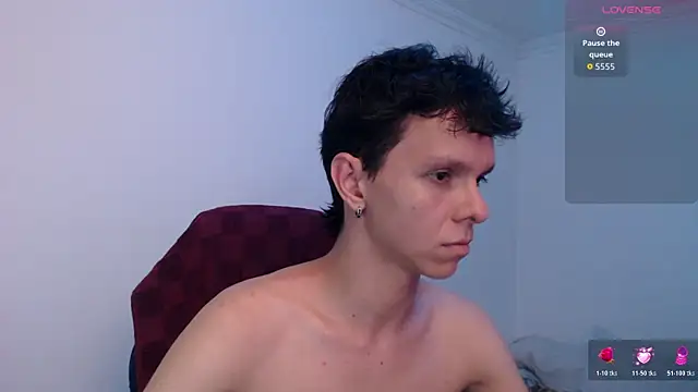 bryamado69 online show from April 2, 2026, 4:48 pm