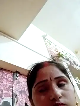 Snapshot of annaya_sweet chatting on May 17, 2026, 7:28 am annaya sweet online show from May 17, 2026, 7:28 am