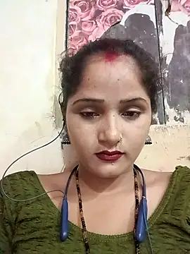 Snapshot of annaya_sweet chatting on July 4, 2026, 8:42 am annaya sweet online show from July 4, 2026, 8:42 am