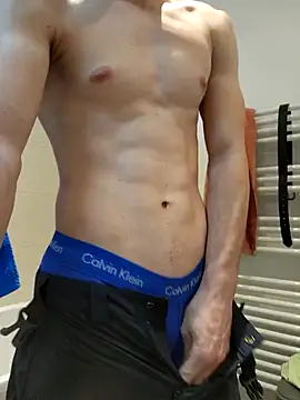 harper91000 online show from March 12, 2025, 2:45 pm