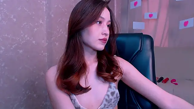 Ann  Cute online show from February 7, 2025, 8:11 am