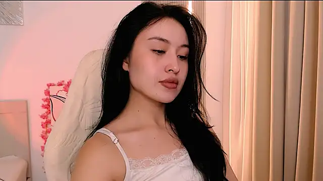 Snapshot of Ann__Cute chatting on June 13, 2026, 12:25 pm Ann Cute online show from June 13, 2026, 12:25 pm