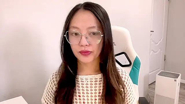 Risalynn online show from January 21, 2025, 2:43 am