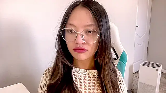 Risalynn online show from January 21, 2025, 5:49 am