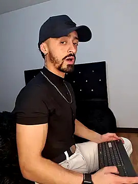 MAXIMUS MASTE3 online show from February 19, 2025, 2:12 am