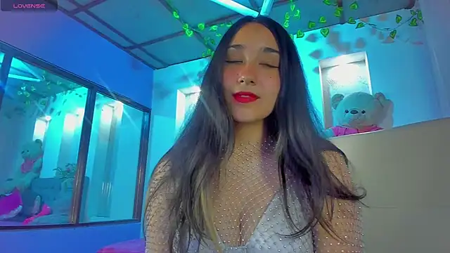 juliieta love online show from December 30, 2024, 8:15 pm