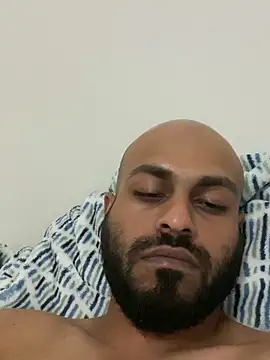 islandvybee55 online show from March 3, 2025, 4:14 am