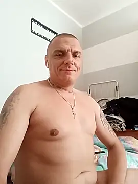 Snapshot of SpragnionyCiasnychCipek18 chatting on September 12, 2025, 12:05 pm SpragnionyCiasnychCipek18 online show from September 12, 2025, 12:05 pm