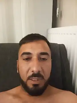 Snapshot of leon_ates chatting on July 27, 2026, 1:01 am leon ates online show from July 27, 2026, 1:01 am