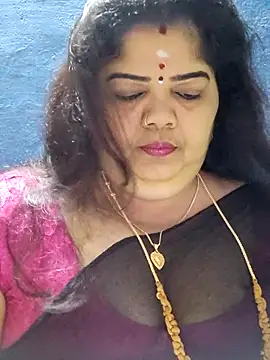 Snapshot of tamilthanushri chatting on February 7, 2026, 7:34 am tamilthanushri online show from February 7, 2026, 7:34 am