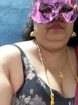 Snapshot of tamilthanushri chatting on March 1, 2026, 10:06 am tamilthanushri online show from March 1, 2026, 10:06 am