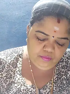 Snapshot of tamilthanushri chatting on May 16, 2026, 9:50 am tamilthanushri online show from May 16, 2026, 9:50 am