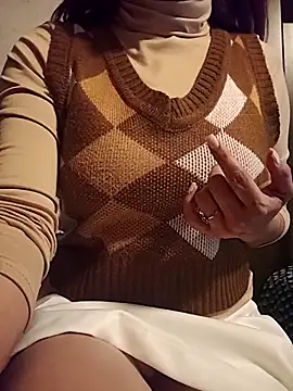 KITTEN-10 online show from November 14, 2025, 3:38 am