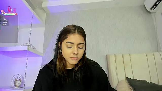 natalia aguirre1 online show from January 15, 2026, 12:10 pm