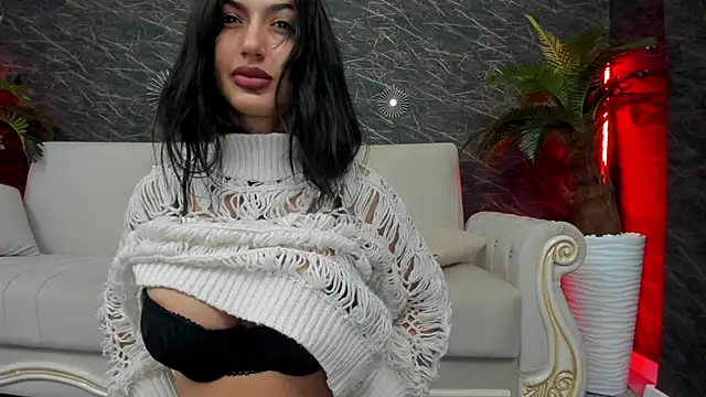 moona ray online show from December 5, 2025, 8:49 pm