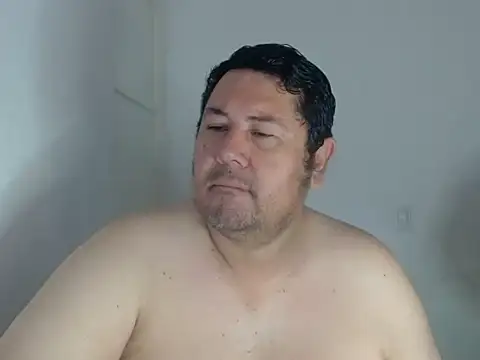 Snapshot of Elgatoloco11 chatting on April 22, 2026, 1:45 pm Elgatoloco11 online show from April 22, 2026, 1:45 pm