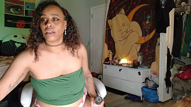 loveluna8 online show from February 23, 2025, 11:25 pm