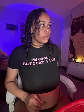 loveluna8 online show from February 27, 2025, 10:26 am