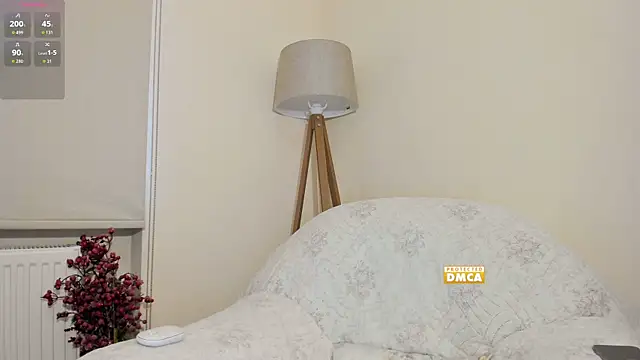 snowiie online show from October 23, 2025, 6:34 am