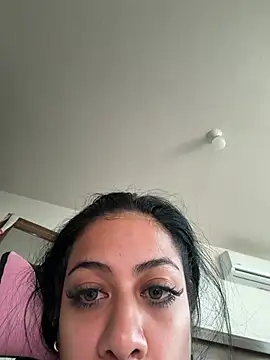 Snapshot of alexavenezia chatting on February 8, 2026, 12:36 am alexavenezia online show from February 8, 2026, 12:36 am