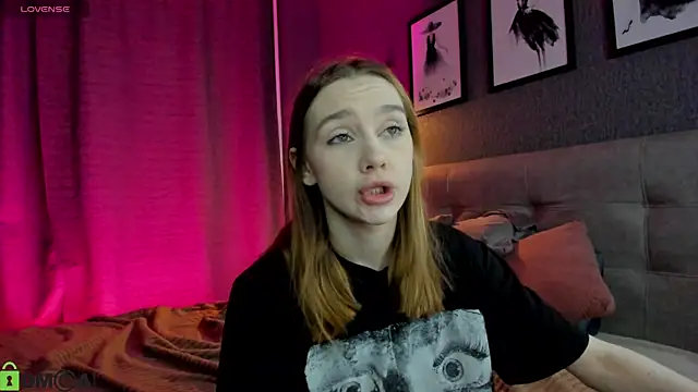 Lesi Moonie01 online show from March 7, 2026, 8:33 am