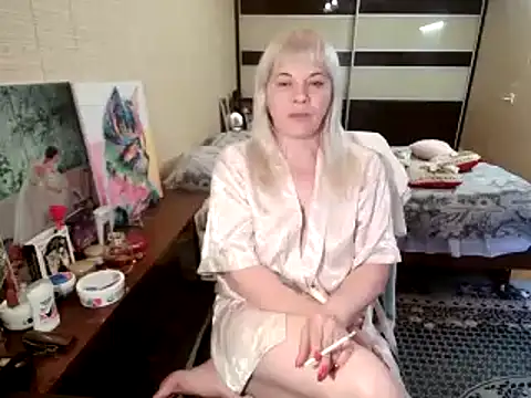 Snapshot of Lia_Laguna77 chatting on July 19, 2026, 7:01 am Lia Laguna77 online show from July 19, 2026, 7:01 am