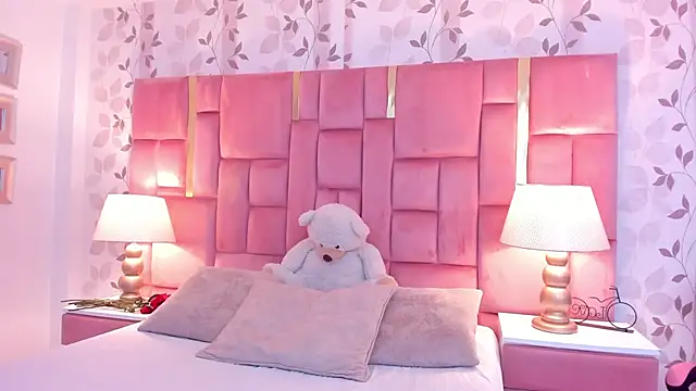 AmbarSantany online show from February 11, 2026, 9:20 pm