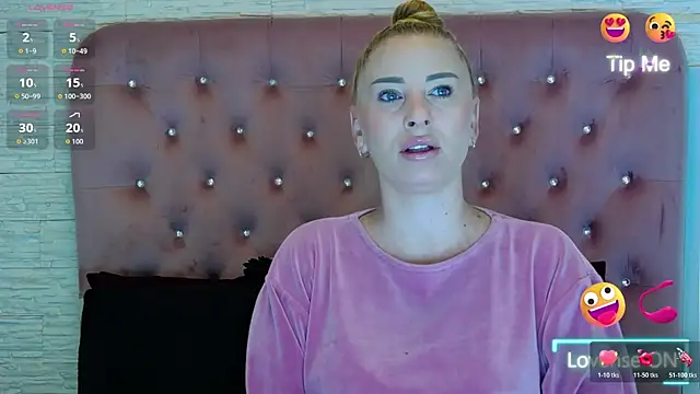 Snapshot of KikiSweet08 chatting on November 20, 2025, 5:18 am KikiSweet08 online show from November 20, 2025, 5:18 am