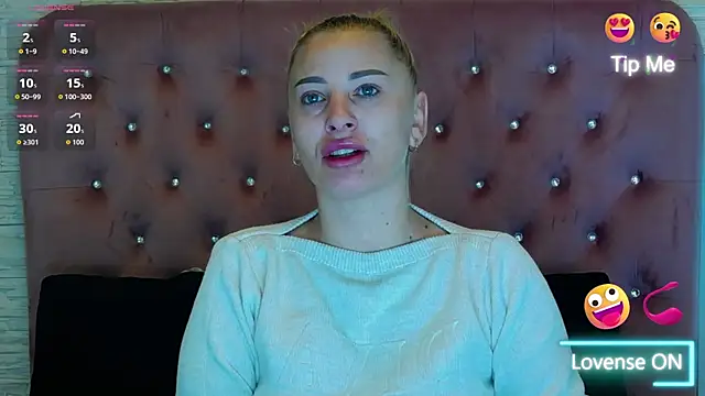 Snapshot of KikiSweet08 chatting on December 2, 2025, 5:13 am KikiSweet08 online show from December 2, 2025, 5:13 am