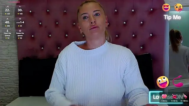 KikiSweet08 online show from December 14, 2025, 5:13 am