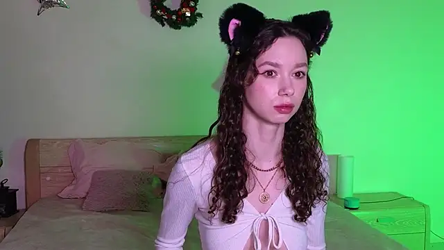 katycrown online show from December 27, 2024, 11:17 am