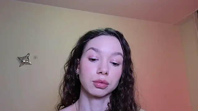 katycrown online show from February 6, 2025, 3:41 pm