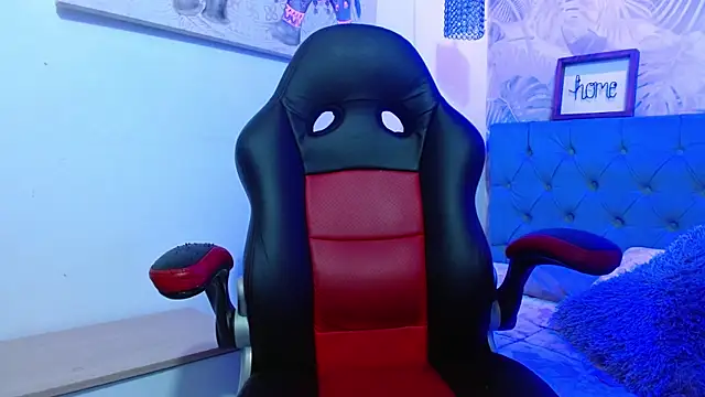 Snapshot of violletha chatting on December 3, 2025, 12:25 pm violletha online show from December 3, 2025, 12:25 pm