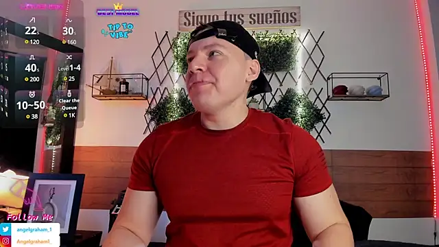 Snapshot of Angelgraham_1 chatting on March 12, 2025, 5:17 pm Angelgraham 1 online show from March 12, 2025, 5:17 pm