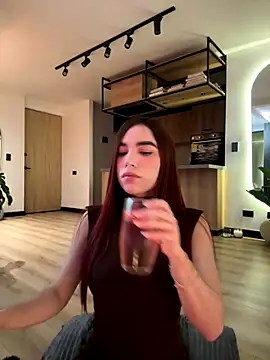 carolynnetrujillo online show from September 25, 2025, 2:48 am