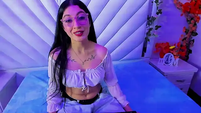 Katty Queen online show from October 15, 2025, 7:25 pm